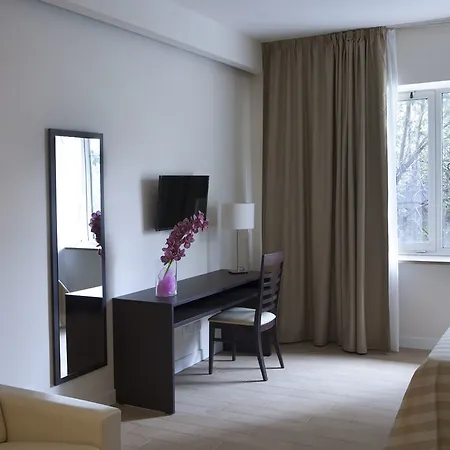 Chic&town Luxury Piazza Del Popolo בית הארחה רומא